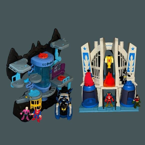 Imaginext DC Super Friends Hall of Justice The Batcave Bat Boat Superman Flash - Picture 7 of 10